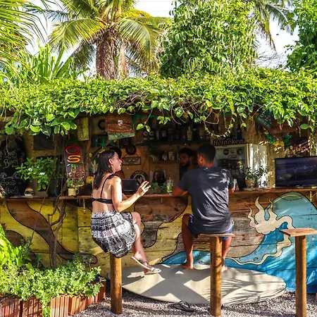 Back To The Beach Hostel - Pipa-3